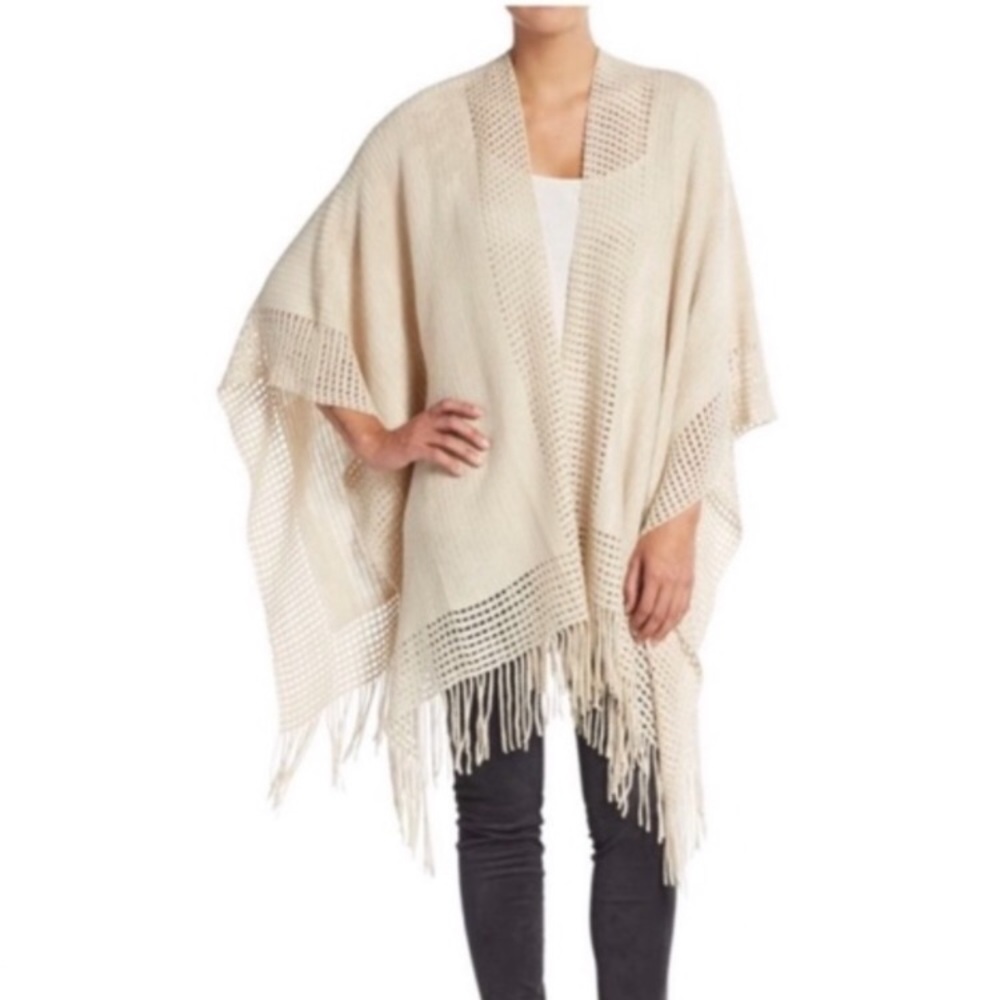 Max Edition Ivory Knit Poncho